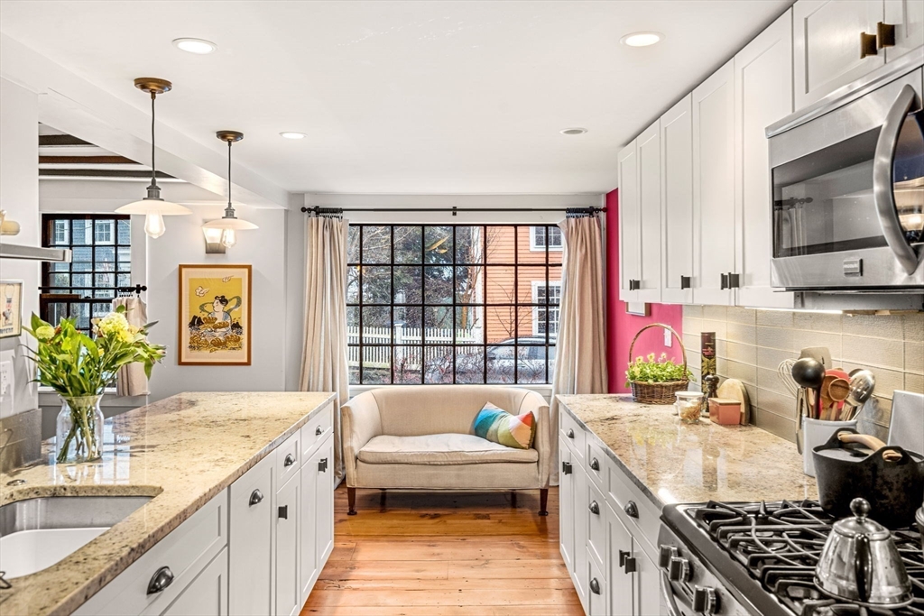 19 Middle Street Marblehead, MA 01945 - Photo 10 of 39