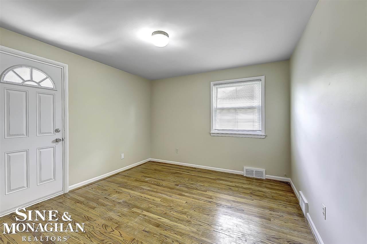 814 Harcourt Road Grosse Pointe Park, MI 48230 - Photo 12 of 70