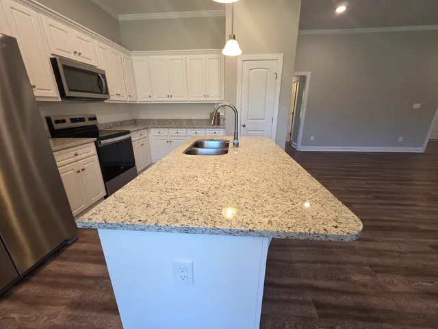 $374,900 | 1037 Berkley Court, Thomson, GA 30824