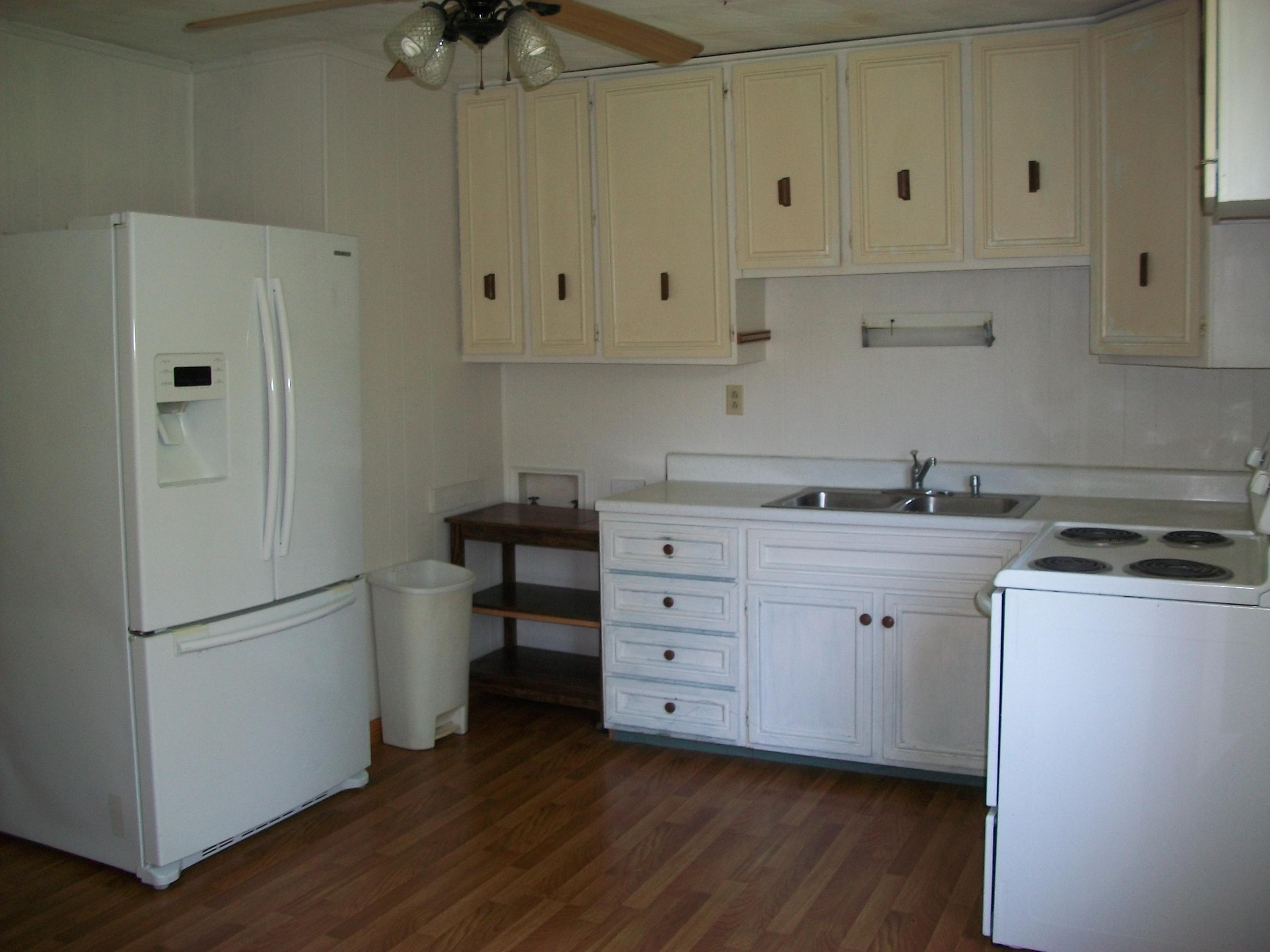6598 Newport Road Catawba, VA 24070 - Photo 5 of 12 100_2521
