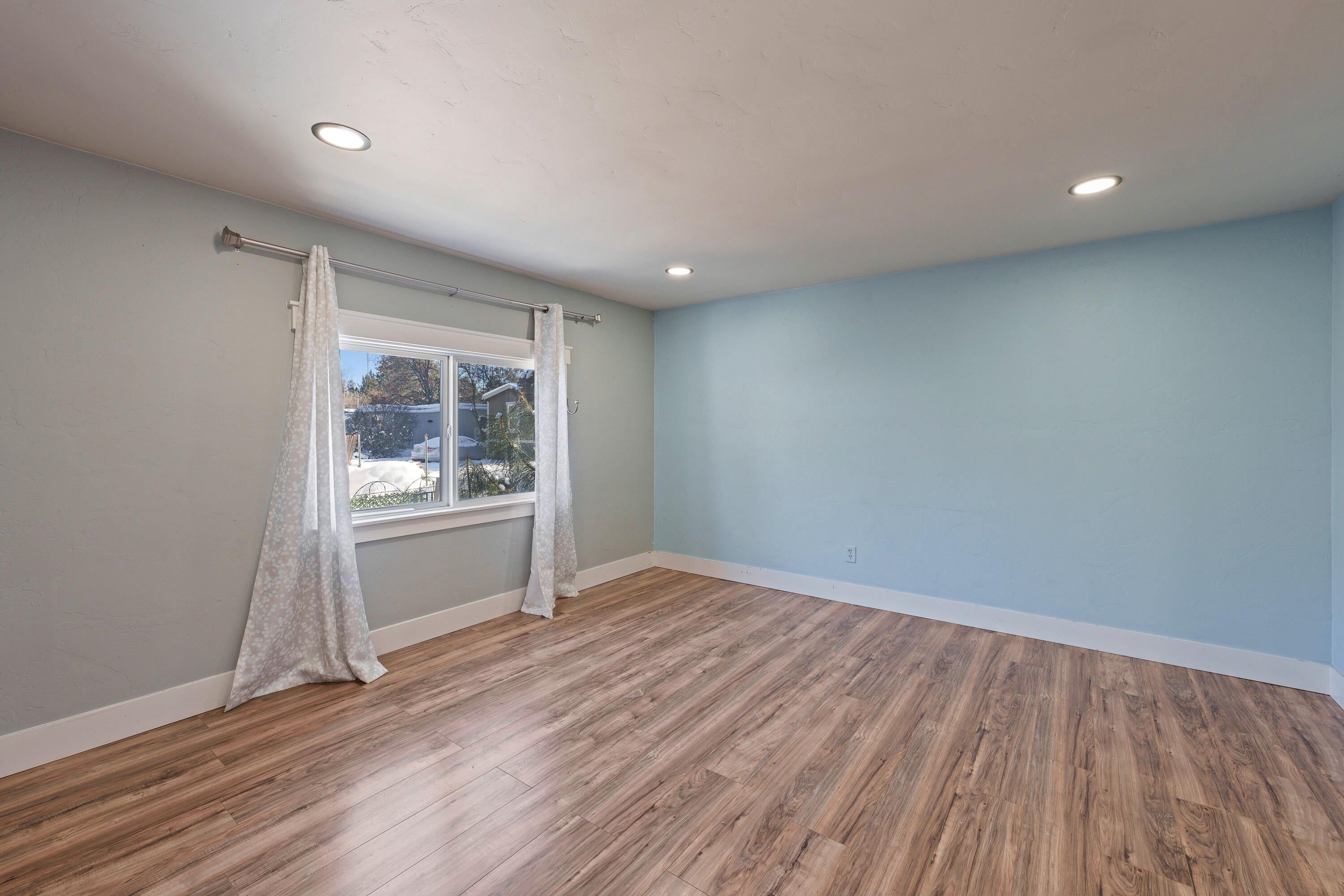 61292 Parrell Road, Unit 30 Bend, OR 97702 - Photo 20 of 29 DSC00719