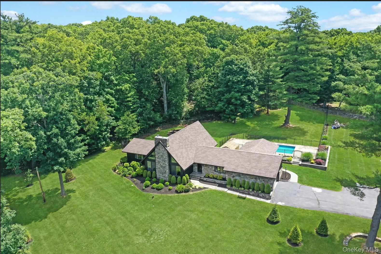 475 North Riverside Road Highland, NY 12528 - Photo 5 of 49
