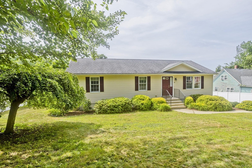45 Spring St Extension South Hadley, MA 01075 - Photo 3 of 42 Gallery Image 3