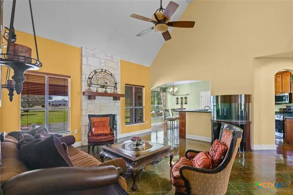 $699,000 | 130 Post Oak Circle, Inez, TX 77968