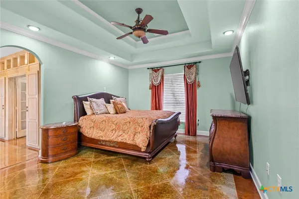 $699,000 | 130 Post Oak Circle, Inez, TX 77968