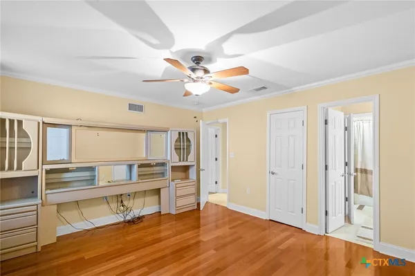 $699,000 | 130 Post Oak Circle, Inez, TX 77968