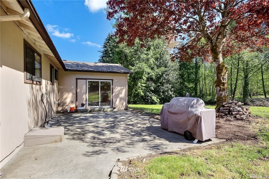 508 228th Street Southeast Bothell, WA 98021 - Photo 16 of 22 a house with outdoor space