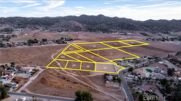 a view of a yard with an outdoor space