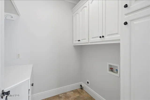 $369,000 | 227 Clubview Circle, Pearl, MS 39208