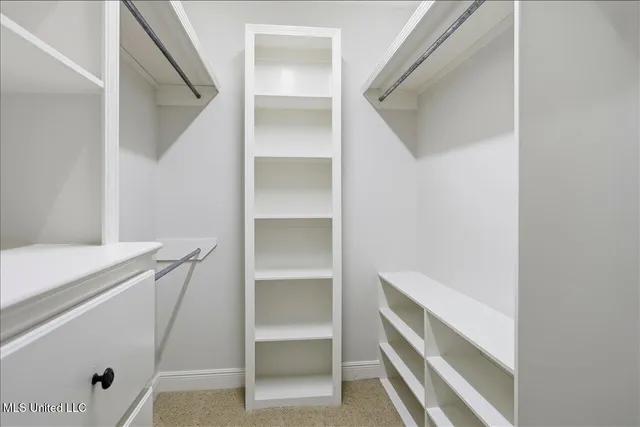 $369,000 | 227 Clubview Circle, Pearl, MS 39208