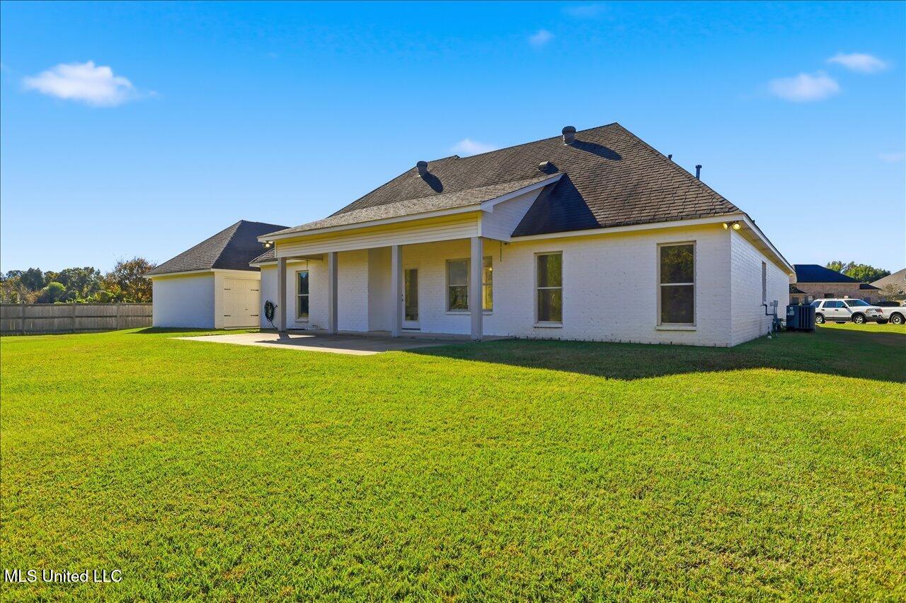 227 Clubview Circle Pearl, MS 39208 - Photo 28 of 29 34-227 Clubview Cir _ Home Tours MS
