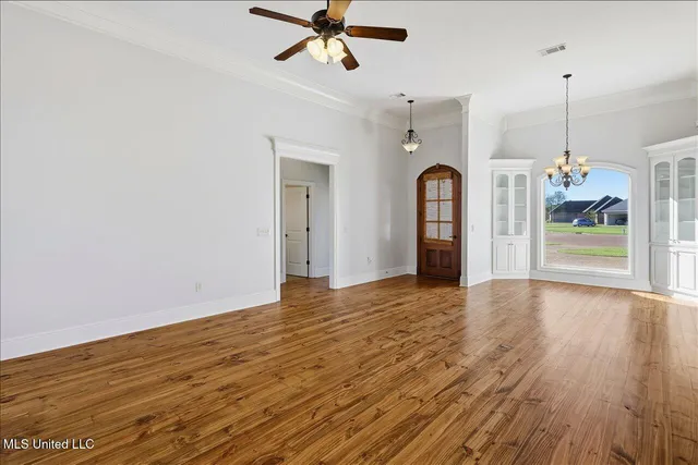 $369,000 | 227 Clubview Circle, Pearl, MS 39208