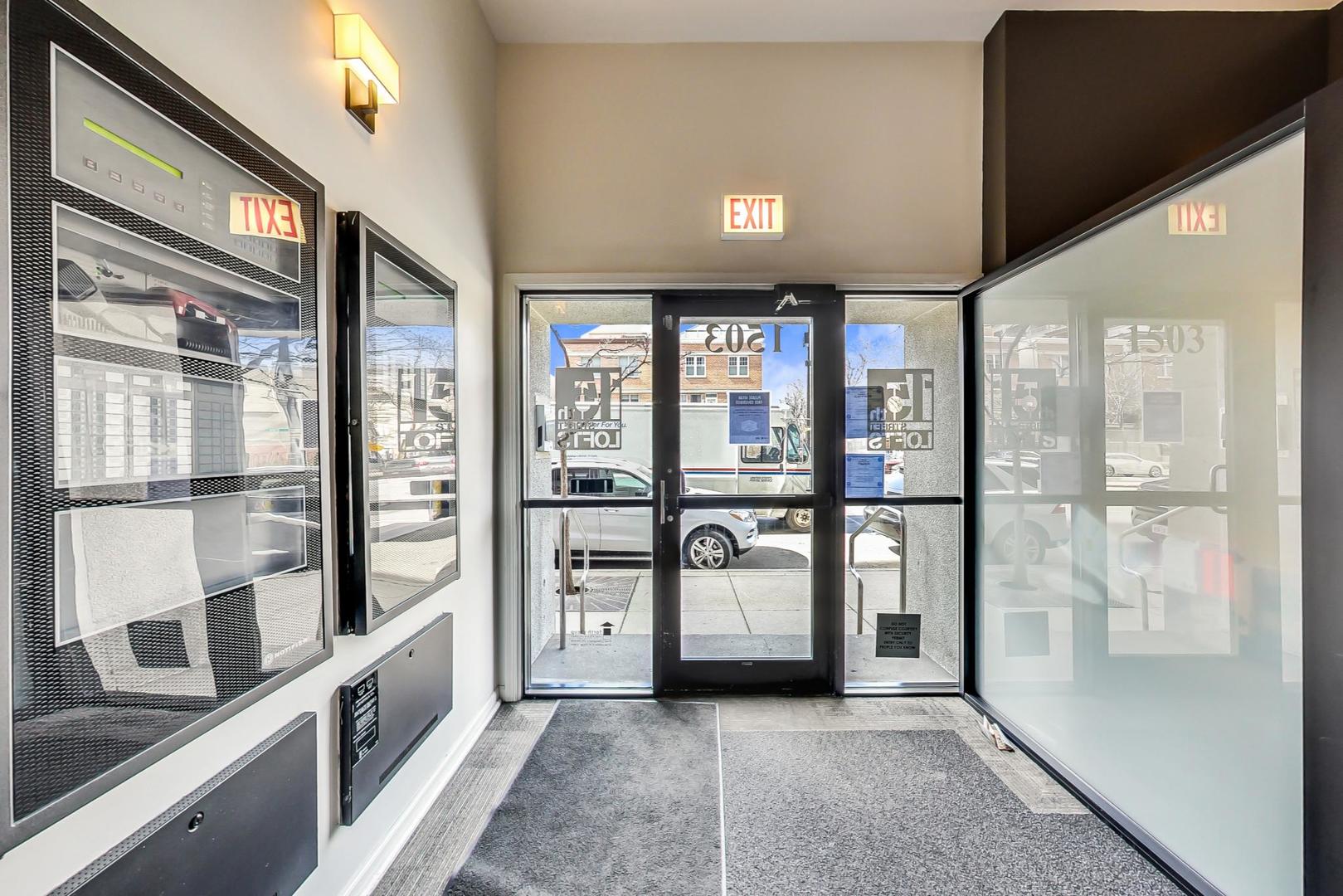 1503 South State Street, Unit 601 Chicago, IL 60605 - Photo 23 of 36
