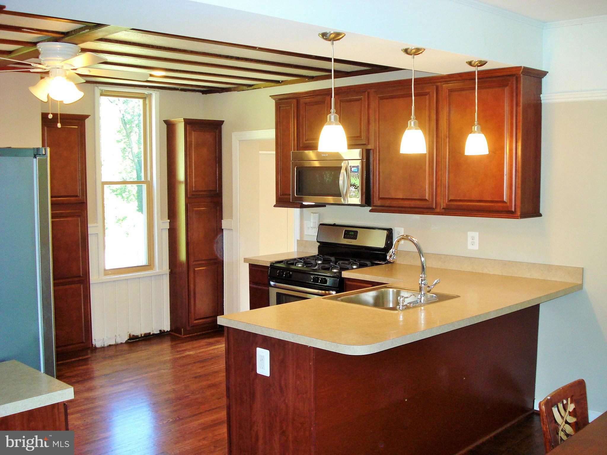 6115 Ridgeview Avenue Baltimore, MD 21206 - Photo 12 of 21 Kitchen