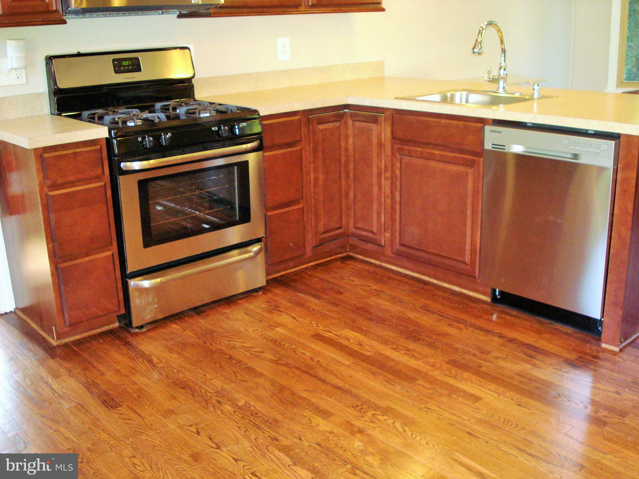 6115 Ridgeview Avenue Baltimore, MD 21206 - Photo 14 of 21 Kitchen