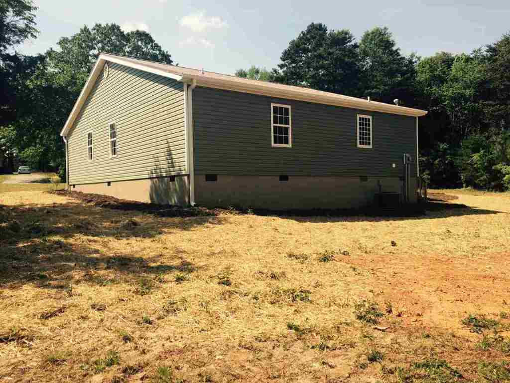 128 Smith Drive Pelzer, SC 29669 - Photo 2 of 23 Gallery Image 2