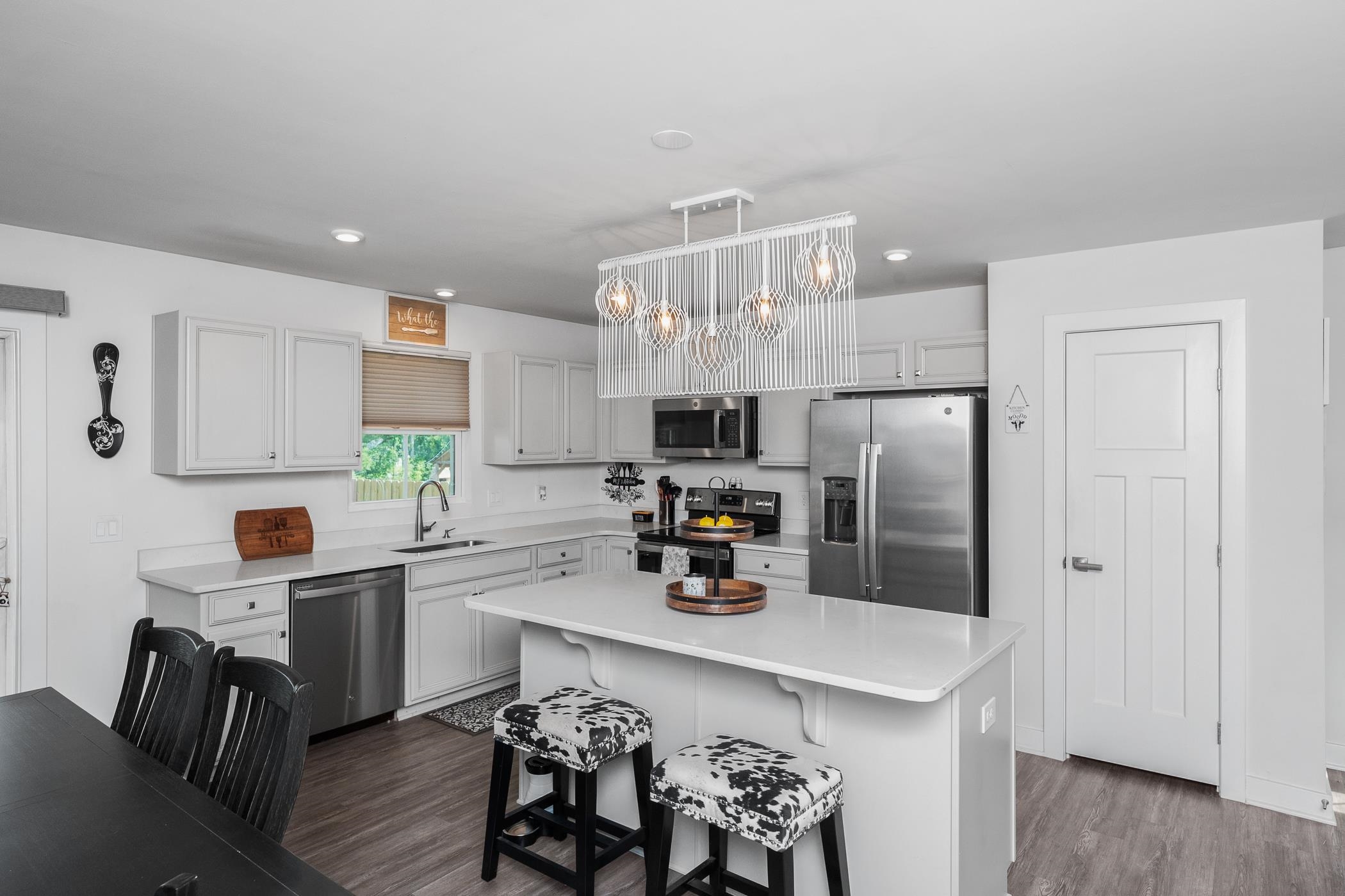 108 Bending Branch Road Greenville, SC 29605 - Photo 7 of 20 Gallery Image 7