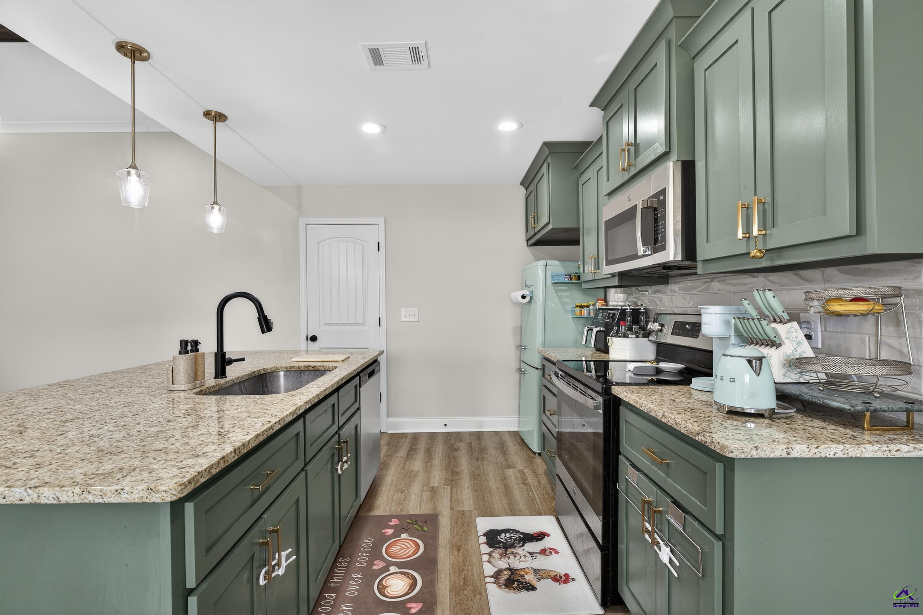 103 Anna Claire Way Perry, GA 31069 - Photo 9 of 36