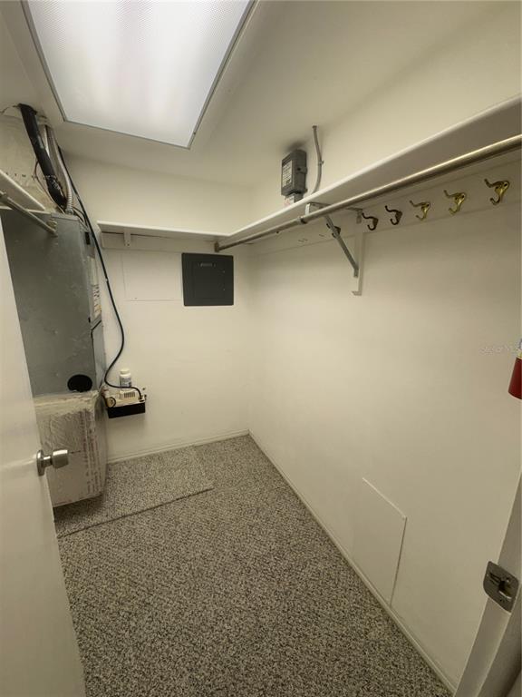 11201 80th Avenue, Unit 101 Seminole, FL 33772 - Photo 13 of 31 a bathroom with a shower