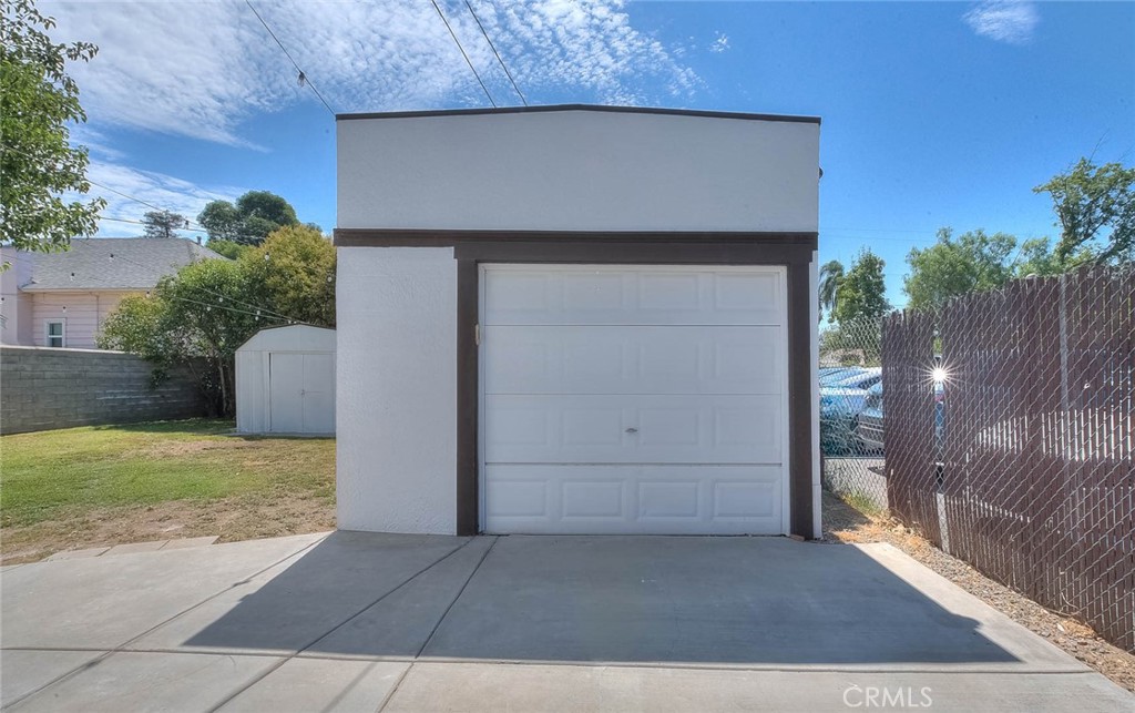 3222 Locust Street Riverside, CA 92501 - Photo 35 of 35 front view of a house with a yard