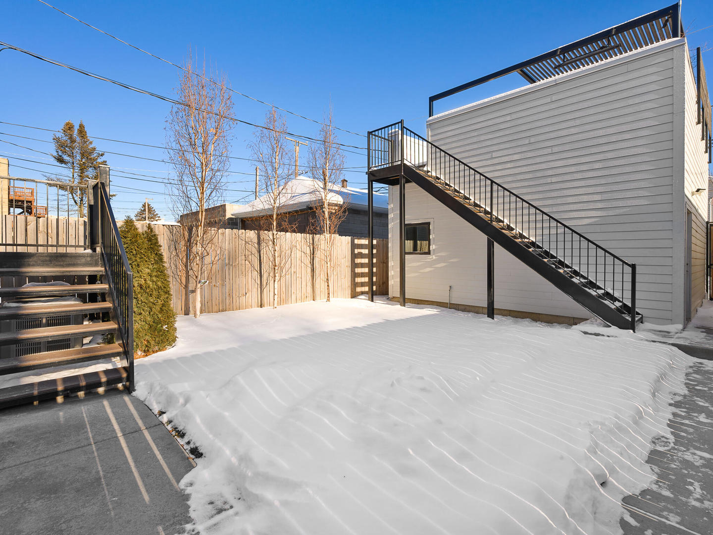 2919 North Dawson Avenue Chicago, IL 60618 - Photo 32 of 38 a view of entryway with a front door