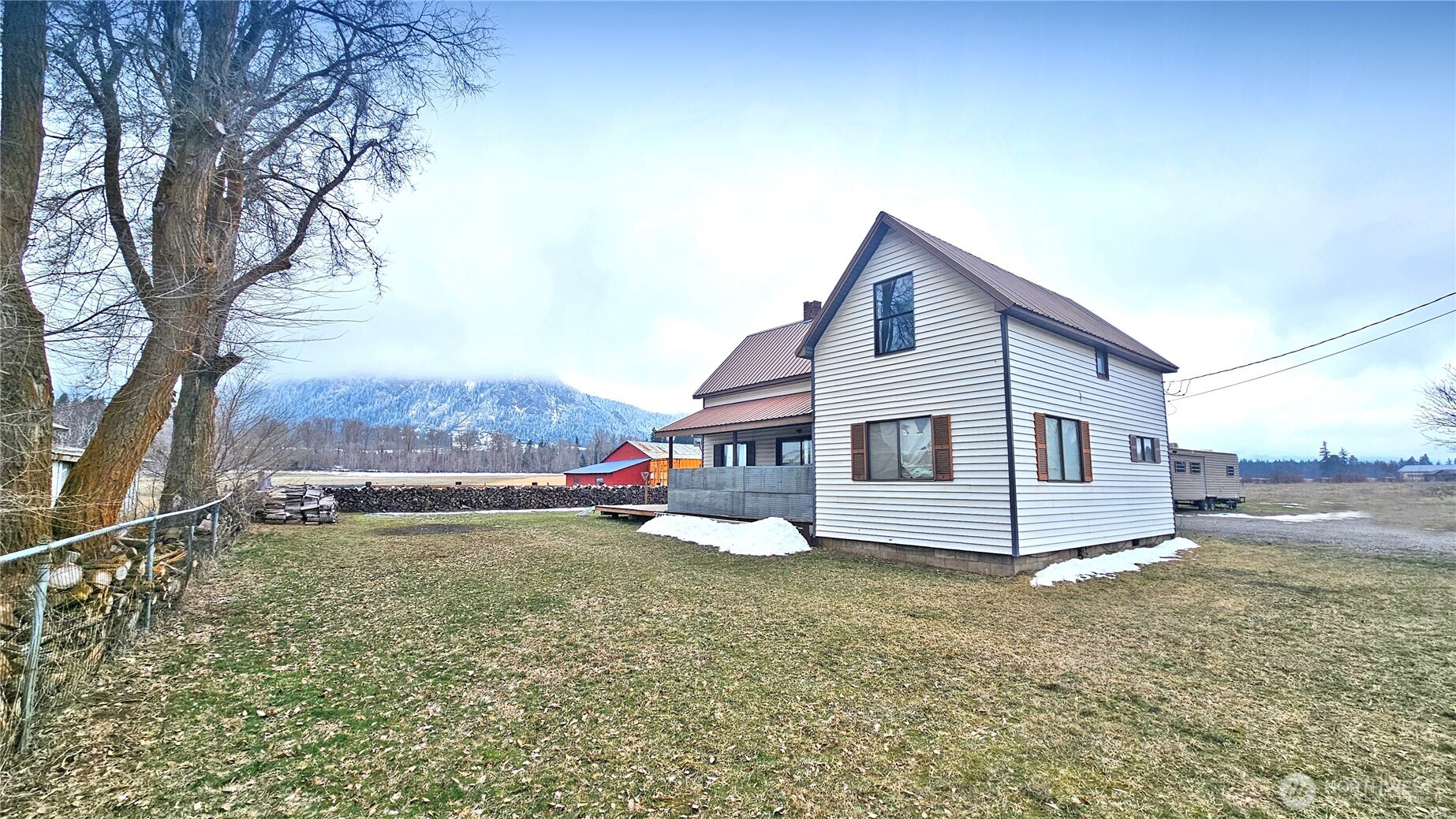 1030 Pease Road Cle Elum, WA 98922 - Photo 18 of 29 a house view with a backyard space