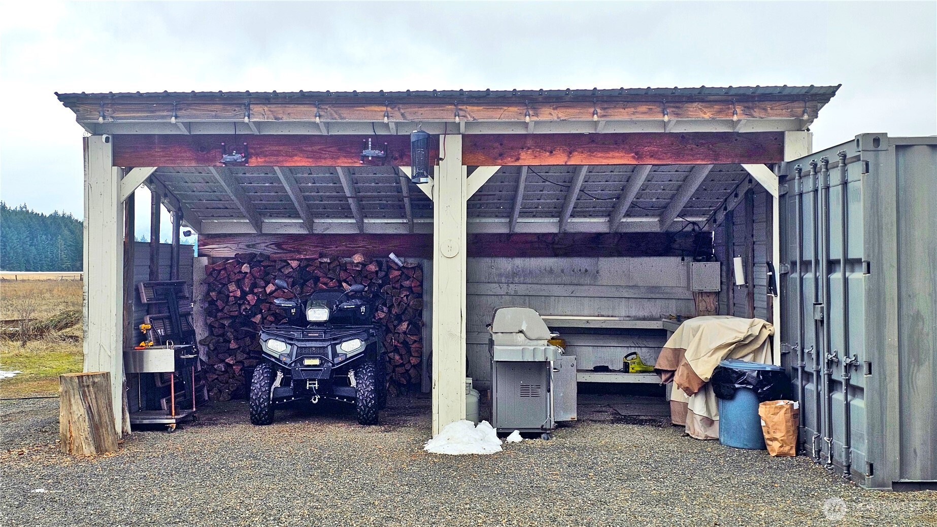 1030 Pease Road Cle Elum, WA 98922 - Photo 10 of 29 a room with fireplace