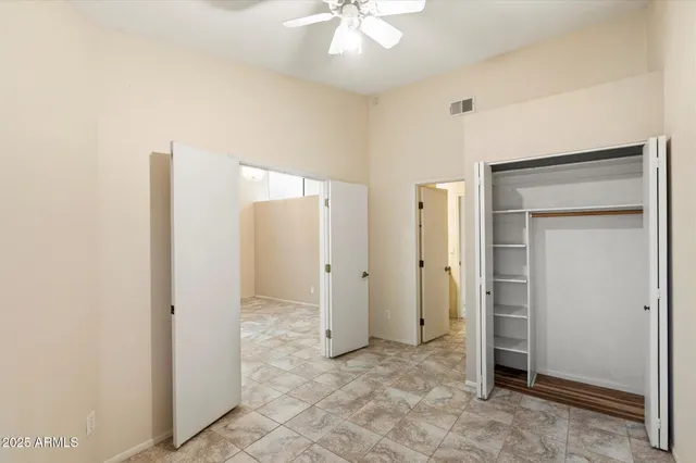 $2,300 | 15406 North 50th Place, Scottsdale, AZ 85254