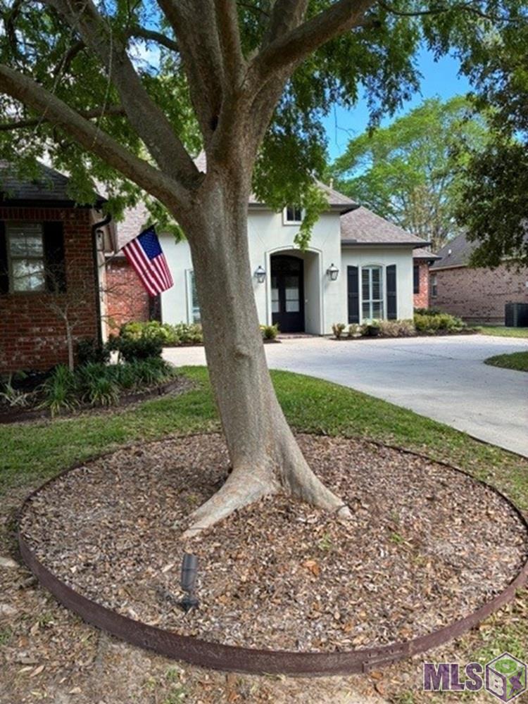 15749 Parkside Court Baton Rouge, LA 70817 - Photo 2 of 22