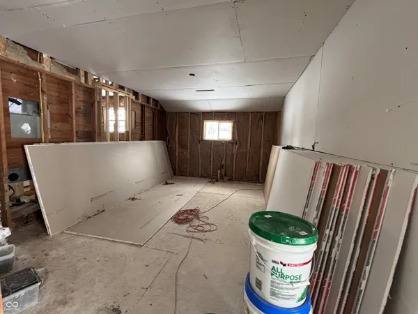 $90,000 | 2104 Hunter Avenue, New Castle, IN 47362