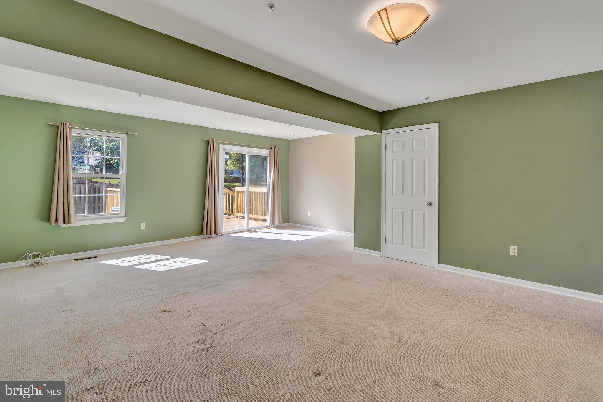 8589 Ritchboro Road District Heights, MD 20747 - Photo 5 of 14 LIVING ROOM