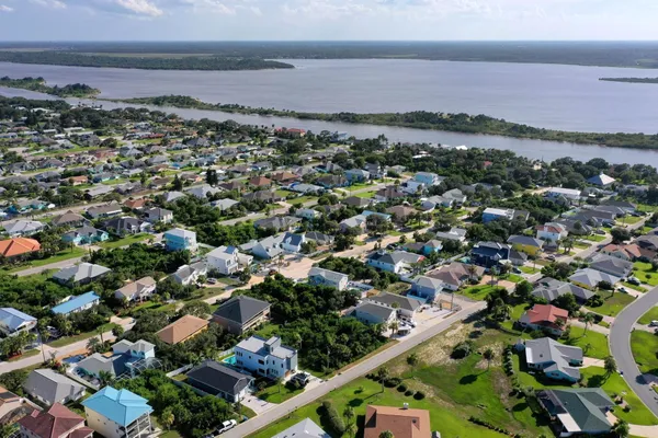 $189,999 | 122 Via Madrid Drive, Ormond Beach, FL 32176