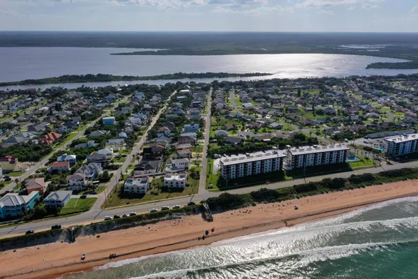 $189,999 | 122 Via Madrid Drive, Ormond Beach, FL 32176