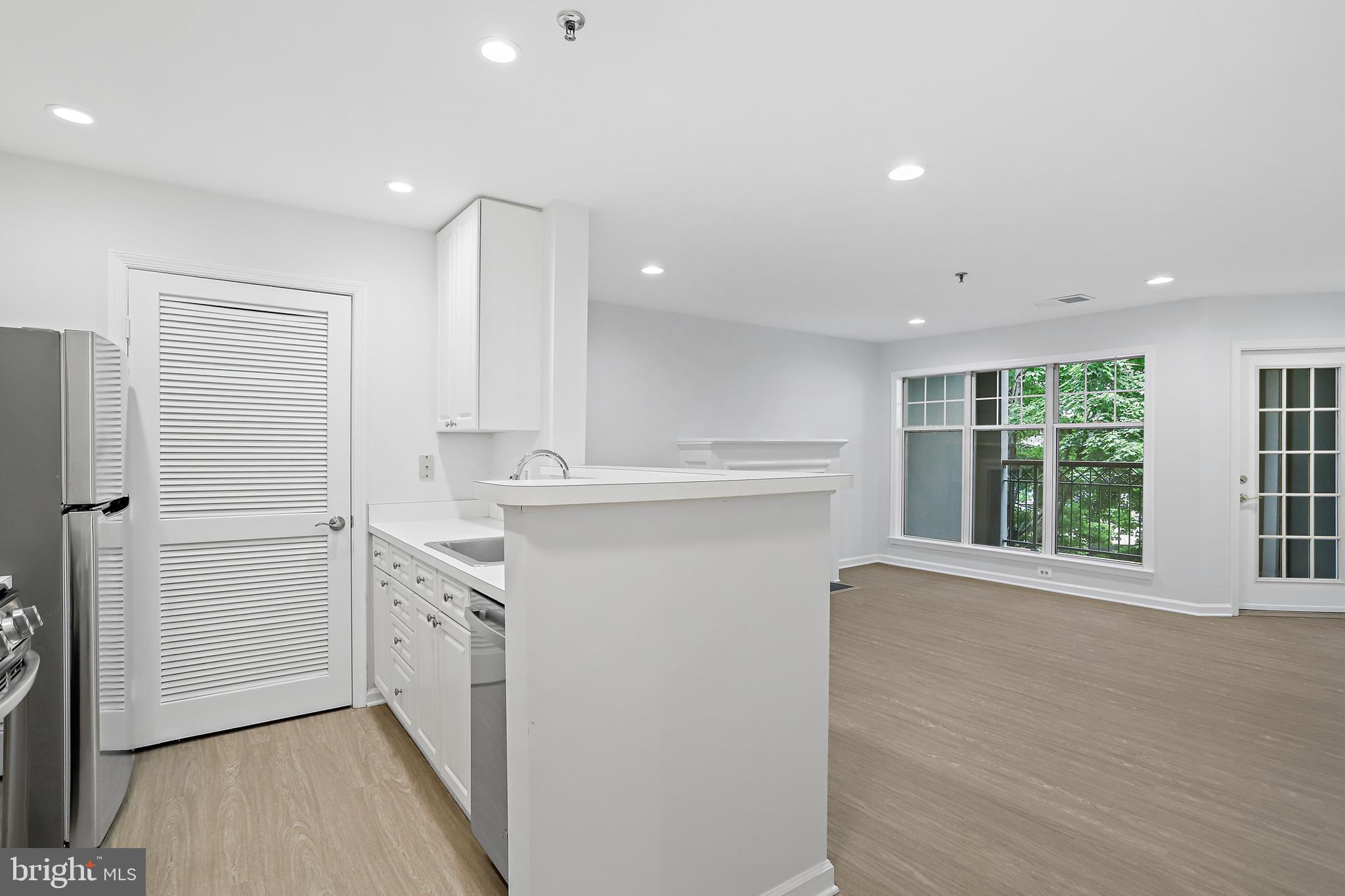 5563 Seminary Road, Unit 208 Falls Church, VA 22041 - Photo 5 of 33 Kitchen into Living room