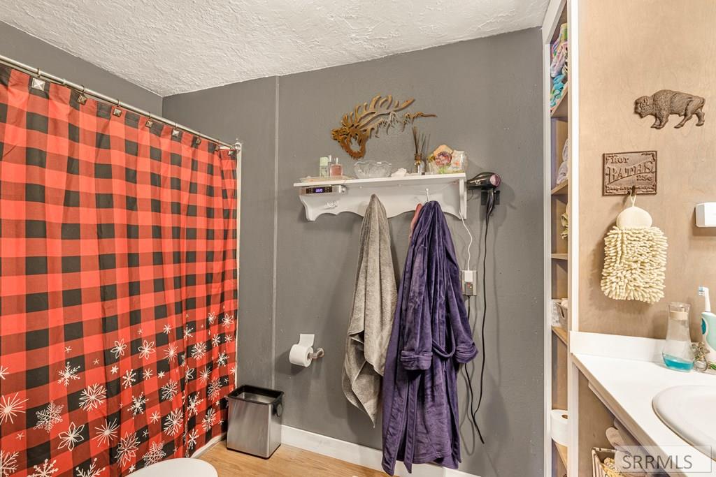 232 North Spruce Street Parker, ID 83445 - Photo 26 of 33 Bathroom