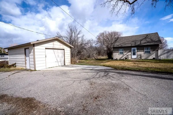 $299,000 | 41 Riverside Road South, Blackfoot, ID 83221