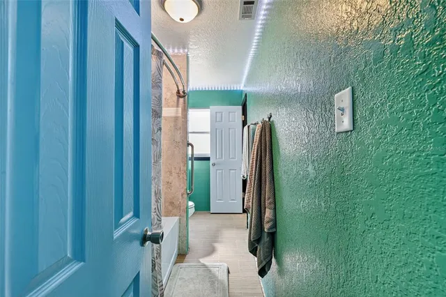 $200,000 | 410 Bassedena Circle South, Lakeland, FL 33805