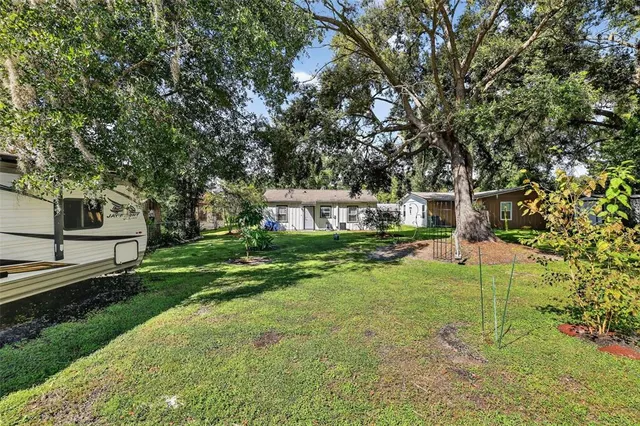 $200,000 | 410 Bassedena Circle South, Lakeland, FL 33805