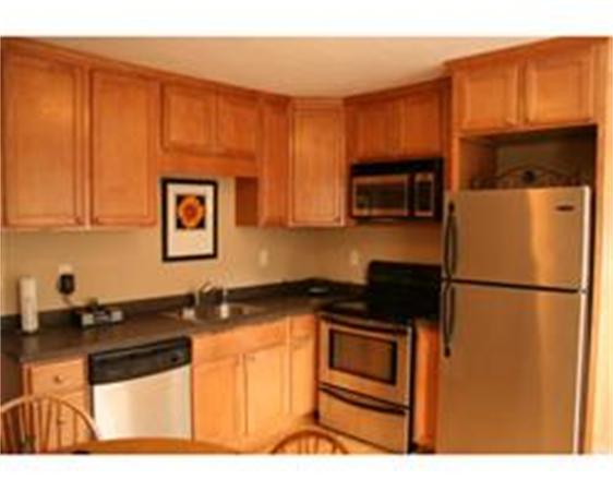 45 High Street, Unit 3 Andover, MA 01810 - Photo 2 of 6 Gallery Image 2