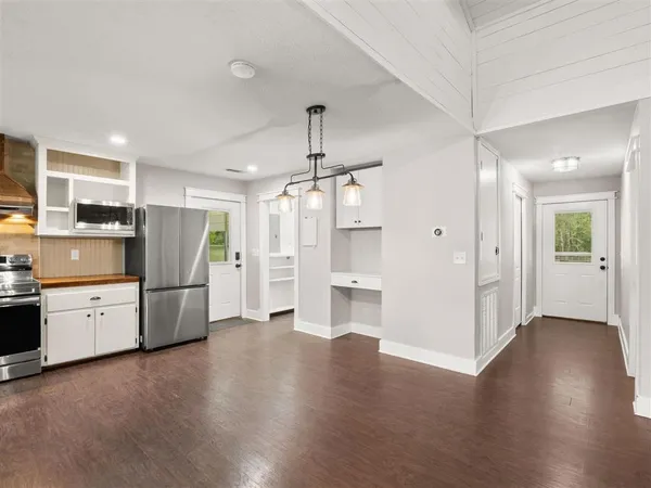 $539,000 | 405 Dove Lane, Leesville, LA 71446