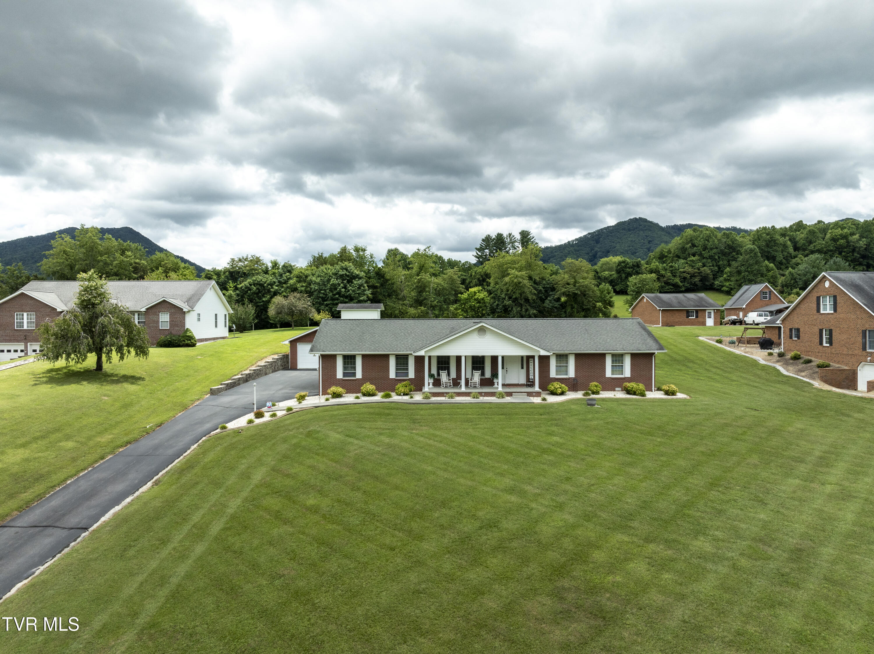 171 Clay Little Road Elizabethton, TN 37643 - Photo 3 of 40 Clay-aerials-1
