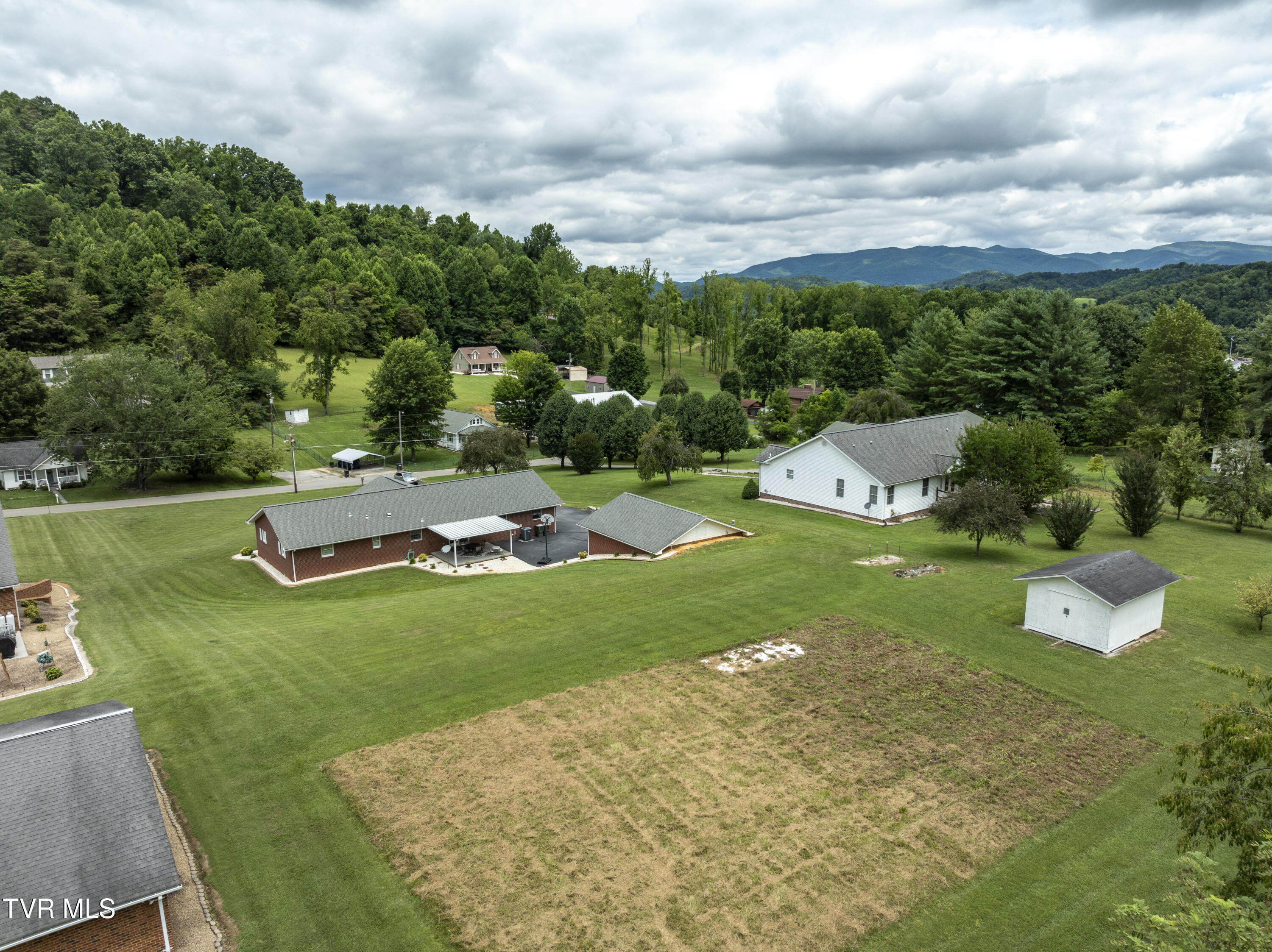 171 Clay Little Road Elizabethton, TN 37643 - Photo 10 of 40 Clay-aerials-12