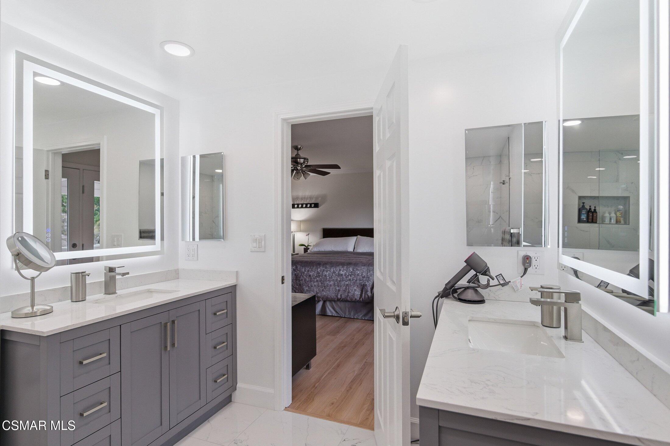 18525 Entrada Court Porter Ranch, CA 91326 - Photo 31 of 72 033_18525_entrada_court_00033_437
