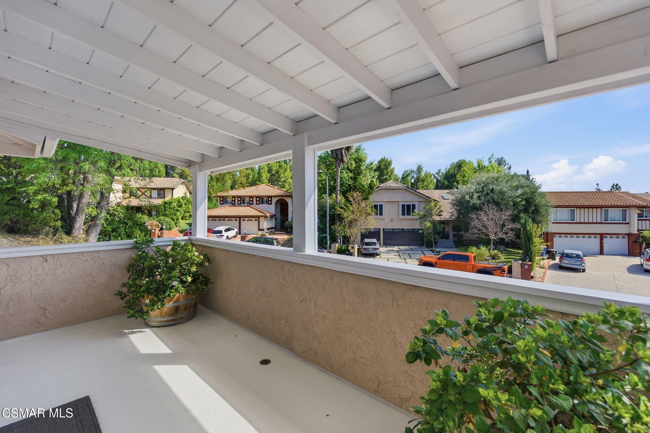 18525 Entrada Court Porter Ranch, CA 91326 - Photo 46 of 72 050_18525_entrada_court_00050_101