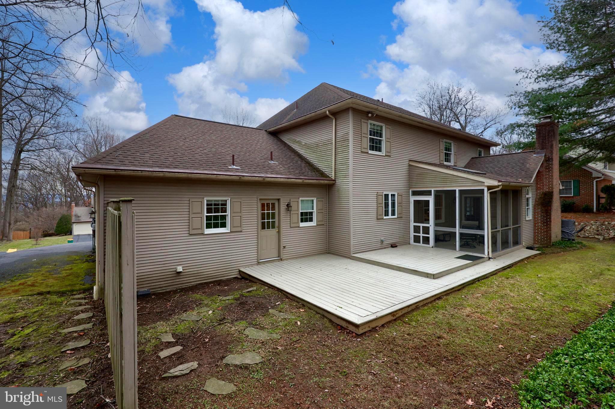 514 Arrowhead Trail Sinking Spring, PA 19608 - Photo 2 of 56