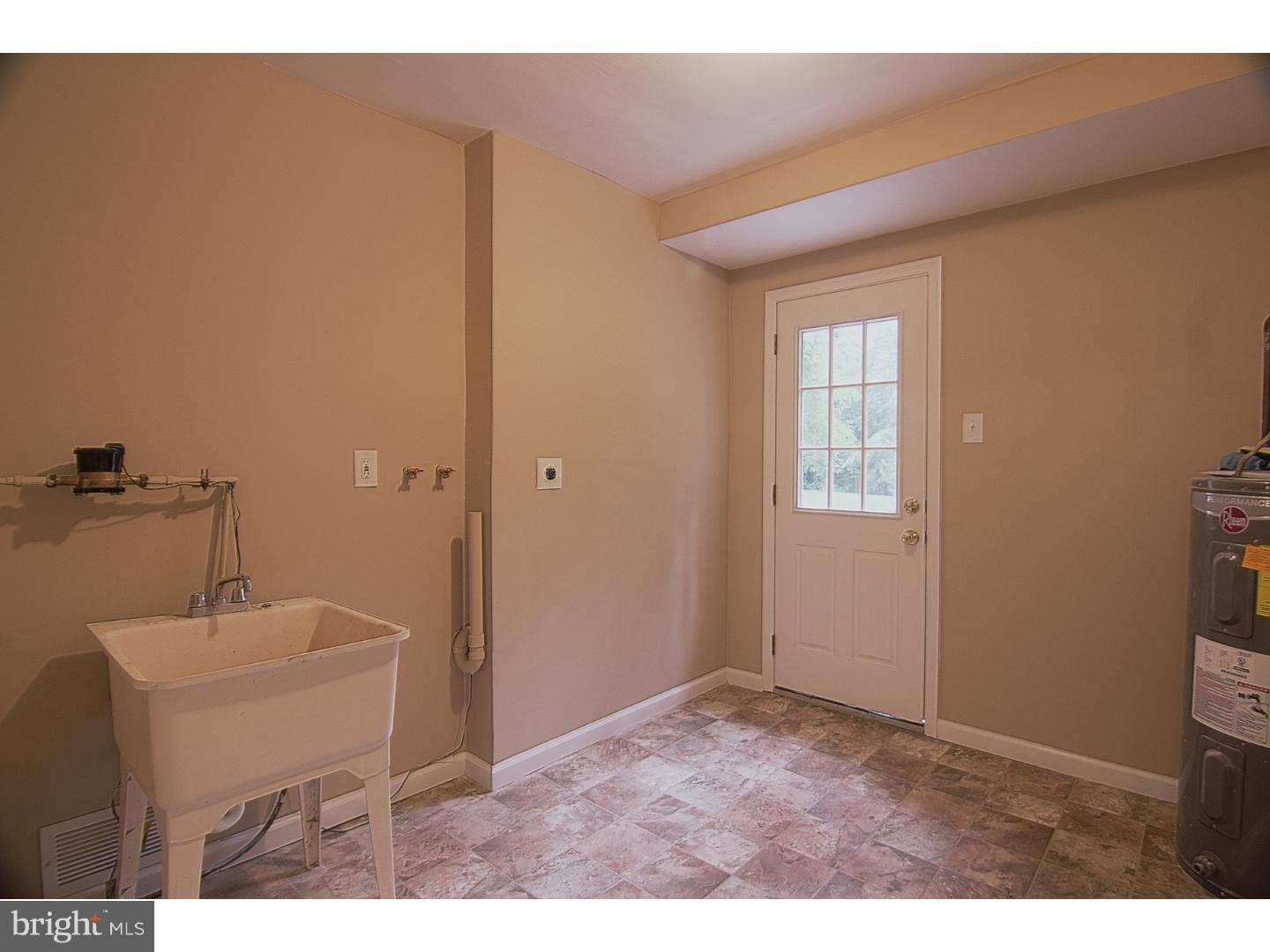 1562 North Valley Road Pottstown, PA 19464 - Photo 20 of 25 Gallery Image 20
