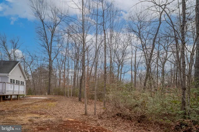 $899,999 | 8200 Howard Trail, Fredericksburg, VA 22407