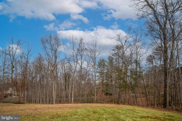 $899,999 | 8200 Howard Trail, Fredericksburg, VA 22407