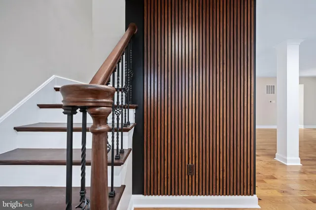 $899,999 | 8200 Howard Trail, Fredericksburg, VA 22407