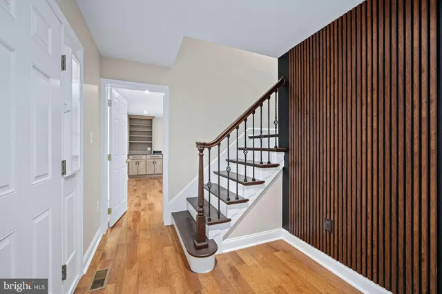 $899,999 | 8200 Howard Trail, Fredericksburg, VA 22407